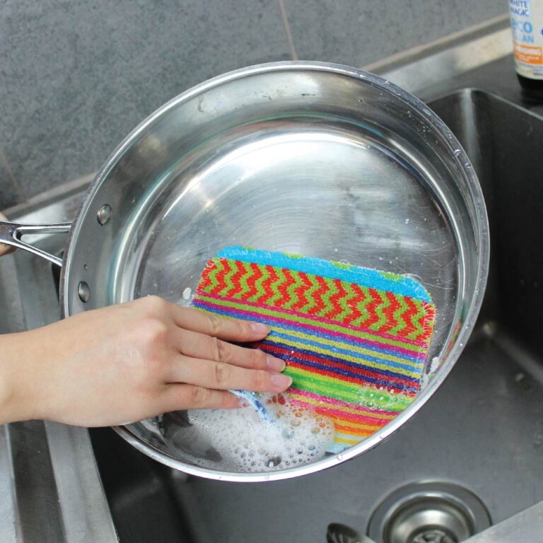 White Magic Scrubtastic Foam Pot Scrubber