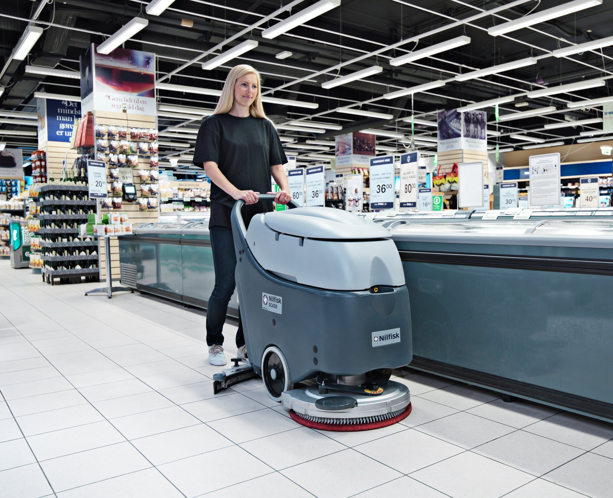 Scrubber SC450 Mid Size Walk Behind